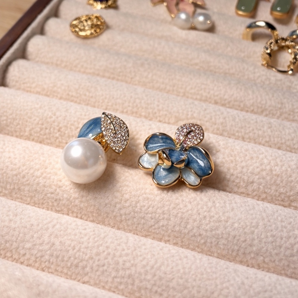 Elegant Blue and Gold Floral Pearl Earrings